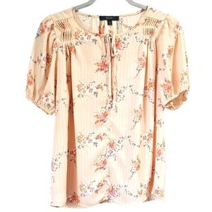 Eclair short sleeve floral blouse